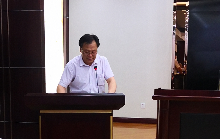 定西市委编办主任吴政渊发言
