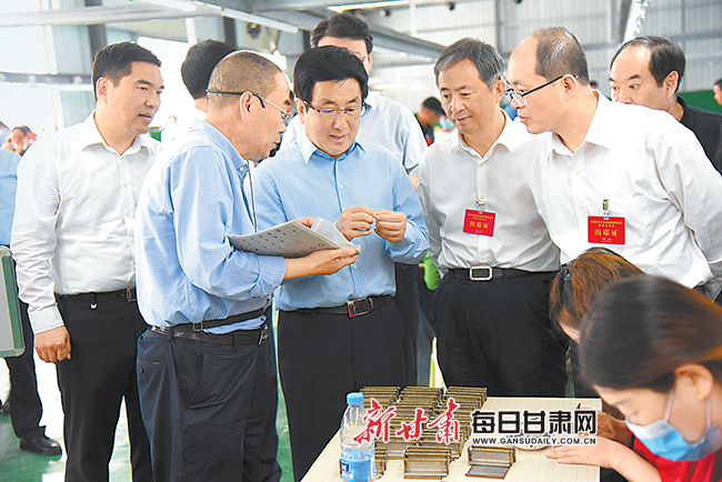 林铎率甘肃党政代表团在福州考察